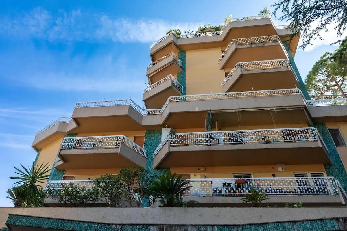 Casa Vacanze Camelia سانريمو
